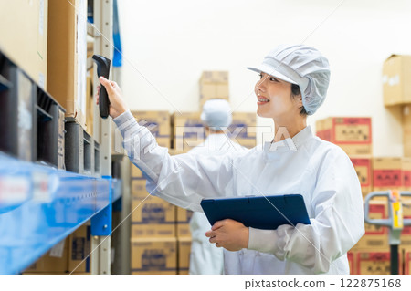 Inventory management using handheld terminals and tablet PCs Warehouse Inventory 122875168