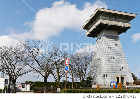 Observation deck overlooking the sea Observation deck overlooking the sea 122876413