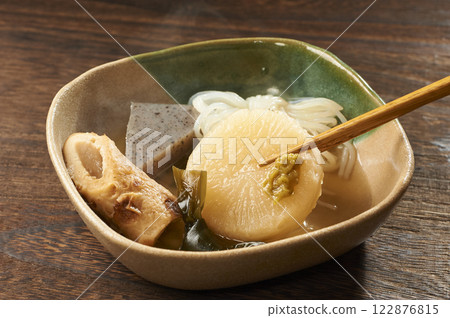 Delicious oden with exquisite broth and yuzu pepper Delicious oden with exquisite broth and yuzu pepper 122876815