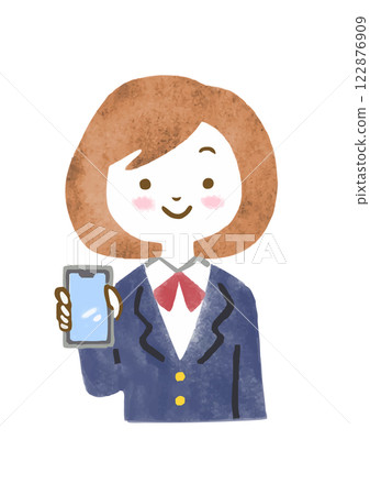 圖：一名身穿制服的高中女生的上半身，微笑著展示她的智慧型手機螢幕 122876909