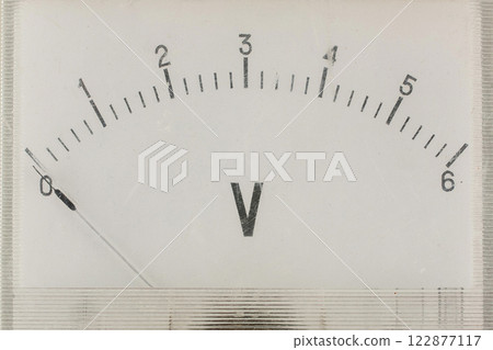 Close-up of an vintage ancient voltmeter Close-up of an vintage ancient voltmeter 122877117