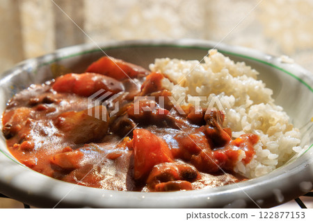 美味的日本家常咖哩飯 122877153