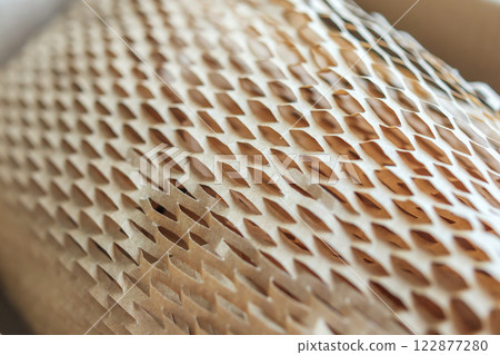 Eco friendly brown paper honeycomb wrap for product packaging parcel carton box 122877280