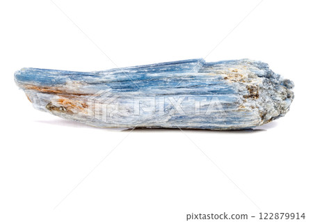 Macro mineral stone Kyanite a white background 122879914