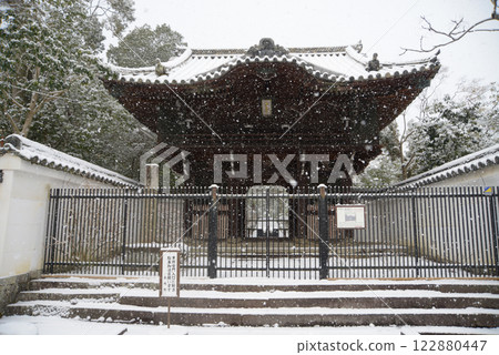 京都市左京區南禪寺、金地院東照宮的雪景 122880447