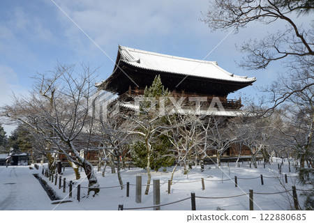 Snow at Nanzenji Temple Sanmon Gate, Sakyo Ward, Kyoto City 122880685