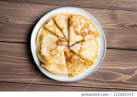 Homemade crepes pancakes 122881015