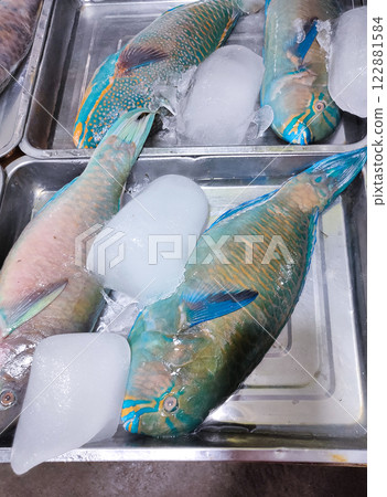 Fresh seafood at Gili T night market 122881584