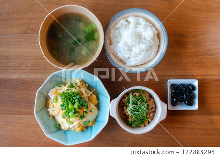 Japanese breakfast, healthy meal with white rice and miso soup 122883293