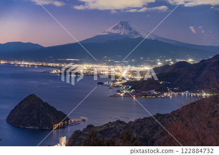 [靜岡縣] 從八反上山眺望富士山的夜景 122884732