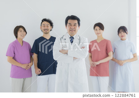 醫務人員，工作人員，醫生，護士，護理人員，醫療辦公室，培訓師 122884761