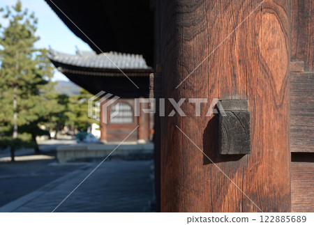 Myoshinji Temple, pillars of the Buddhist hall and lecture hall, Hanazono, Ukyo Ward, Kyoto City 122885689