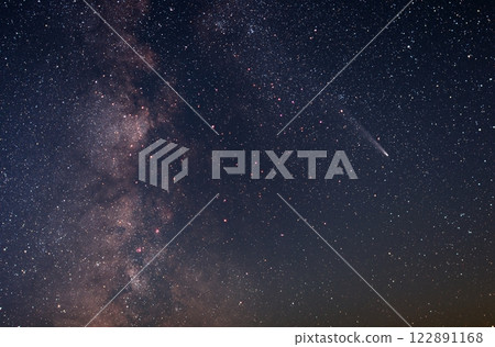 Mount Shikin shining in the sunset sky in the Tokachi region of Hokkaido on October 25, 2024 - Comet Atlas Mount Shikin shining in the sunset sky in the Tokachi region of Hokkaido on October 25, 2024 - Comet Atlas 122891168