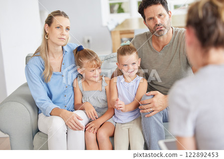 Family counseling from home, parents worry and listen to therapist to get help issue for children. Talking to counselor about a problem can help kids mental health, school results and social behavior 122892453