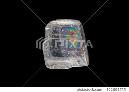 Optical calcite (Iceland spar) Optical calcite (Iceland spar) 122893755