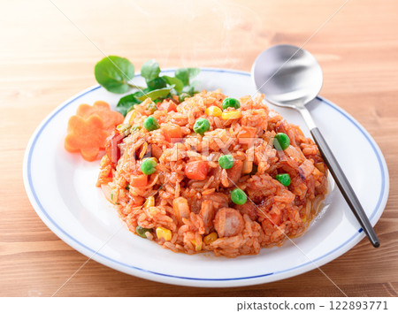 Chicken rice (ketchup rice) Chicken rice (ketchup rice) 122893771