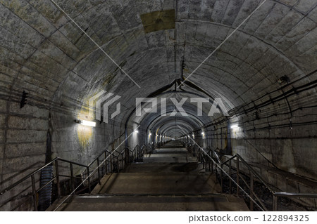 Stairs to the underground platform of Doai Station on the Joetsu Line Stairs to the underground platform of Doai Station on the Joetsu Line 122894325