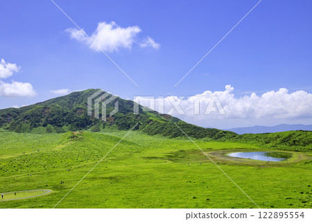 代表阿甦的旅遊勝地，美麗的草千里濱（熊本縣阿蘇市） 122895554