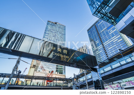 South exit of Shibuya Station, Tokyo: Urban scenery of Shibuya Chuo-gai [Shibuya Ward, Tokyo] 122898150