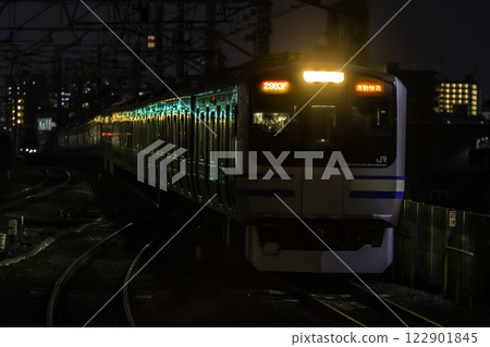 通勤快速 E217 系列 122901845