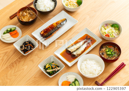 Dining table with Japanese breakfast 122905397