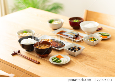 Dining table with Japanese breakfast 122905424