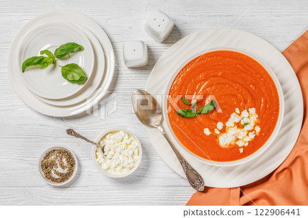 roast tomato soup in a bowl, top view 122906441