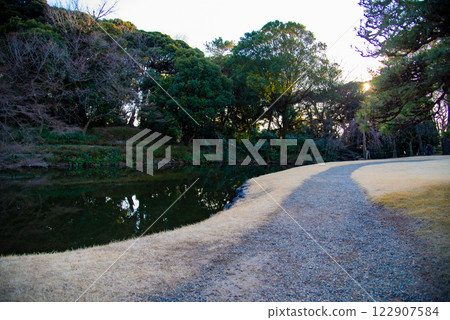 日本庭園的寧靜 日本庭園的寧靜 122907584