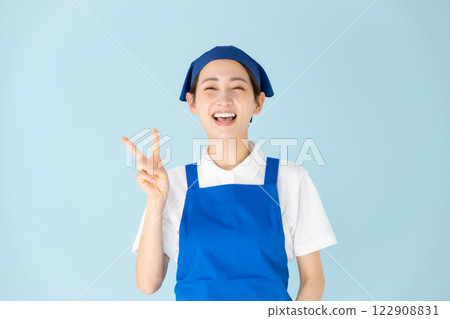 Women's apron part-time job piece 122908831