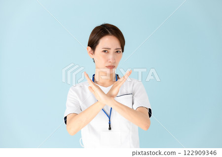 Woman, white coat, nurse, medical, divorce 122909346
