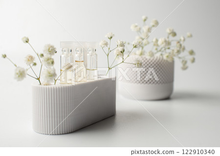 little organizer for your perfume samples. Luxury and natural cosmetics presentation. little organizer for your perfume samples. Luxury and natural cosmetics presentation. 122910340