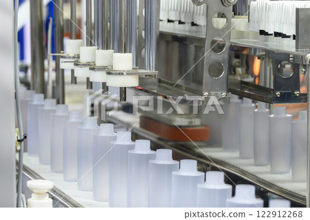 The hi-technology of cosmetic bottle manufacturing process. The hi-technology of cosmetic bottle manufacturing process. 122912268