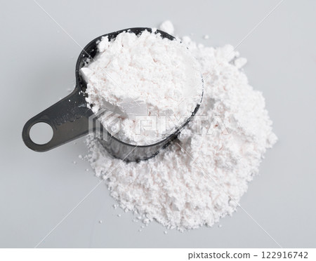 Magnesium oxide, or magnesia. It has an empirical formula of MgO. Magnesium oxide, or magnesia. It has an empirical formula of MgO. 122916742