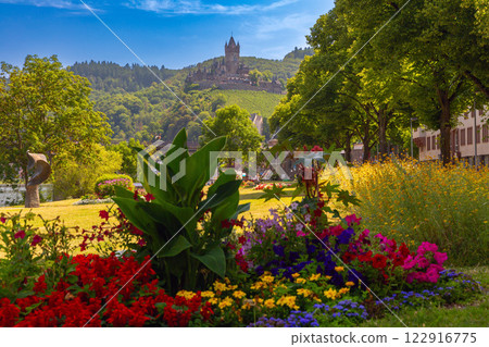 Reichsburg Cochem on a sunny summer day, Cochem, Germany 122916775