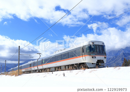 大糸線的最後一趟信濃列車將於 2025 年 2 月 11 日運行 122919973