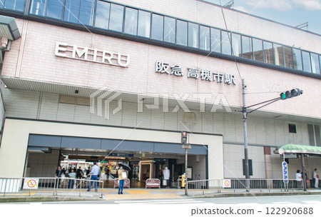 Hankyu Takatsukishi Station / 2-chome, Johoku-cho, Takatsuki City, Osaka Prefecture 122920688