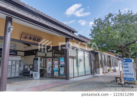 車站正面圖:小布施站 車站正面圖:小布施站 122921290