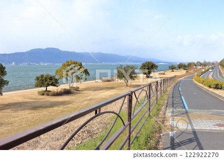 可以眺望琵琶湖和比叡山的自行車路線 122922270