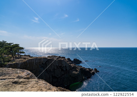 出雲日禦碕的風景，俯瞰日本海 122922554
