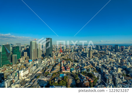 Scenery around Minato Ward, Tokyo and Tokyo Tower during the day 122923287
