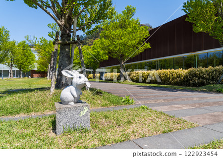 Stone rabbit statues scattered around Izumo, Shimane Prefecture Stone rabbit statues scattered around Izumo, Shimane Prefecture 122923454
