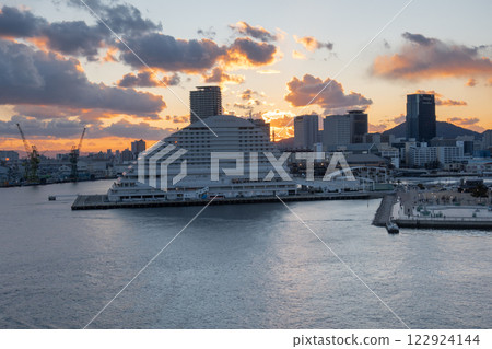 黃昏的神戶臨海樂園 黃昏的神戶臨海樂園 122924144