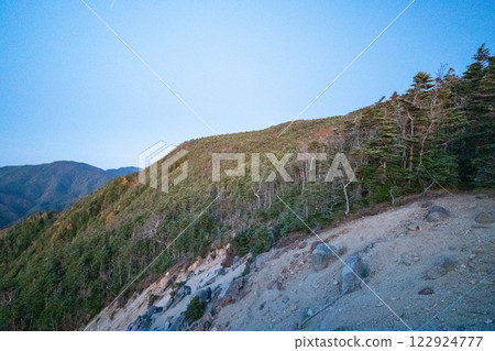Mount Kokushigatake, Mount Kobushigatake and surrounding scenery 122924777