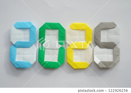 摺紙數字 2025 122926256