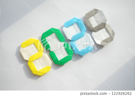 摺紙數字 2025 摺紙數字 2025 122926262