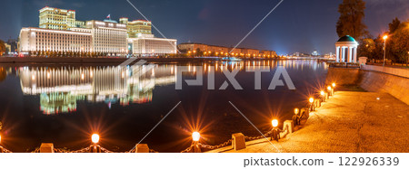 Night view of the Ministry of Defence of Russian Federation, and Moscow river embakment Night view of the Ministry of Defence of Russian Federation, and Moscow river embakment 122926339