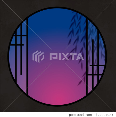 圓形窗戶映照的柳樹恐怖夜景背景 122927023