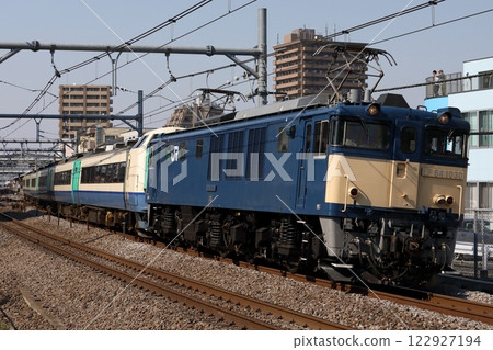EF64-1030+485系列（R28編組）報廢車轉運 122927194