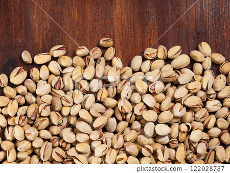 Dried kernels of pistachios Dried kernels of pistachios 122928787