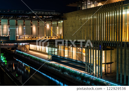 長崎縣立美術館照明[長崎市] 122929536